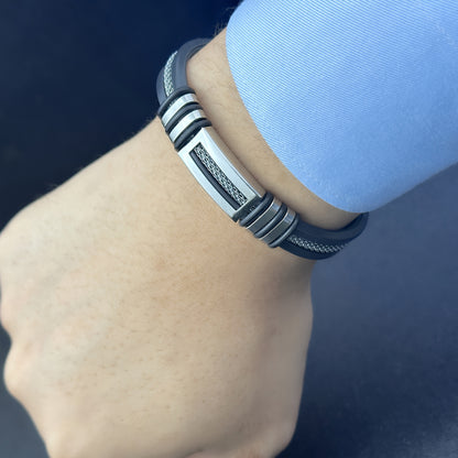 Fashionable stainless steel bracelet